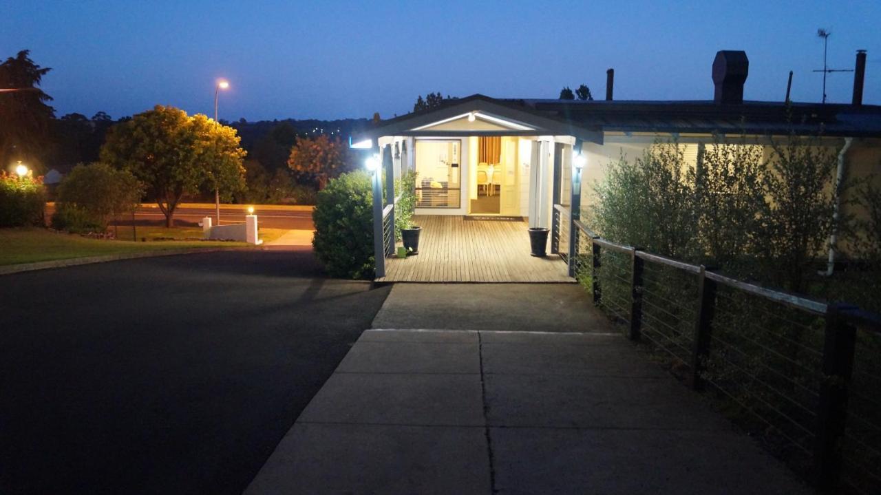 Armidale Inn מראה חיצוני תמונה